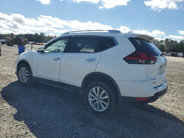 JN8AT2MV3HW006854 2017 NISSAN ROGUE - Image 2