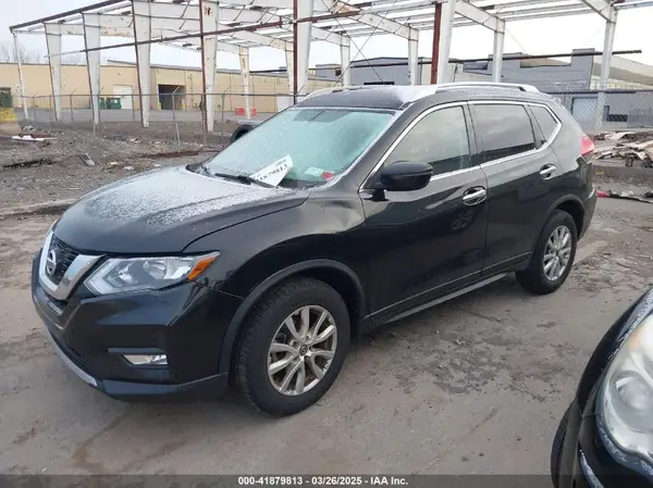 JN8AT2MV3HW007874 2017 NISSAN ROGUE - Image 2