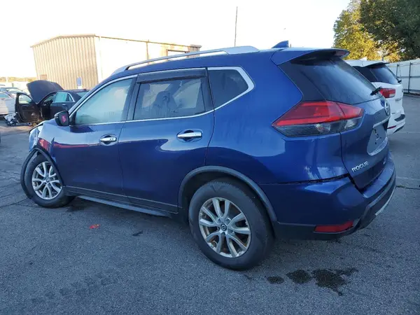JN8AT2MV3HW007955 2017 NISSAN ROGUE - Image 2
