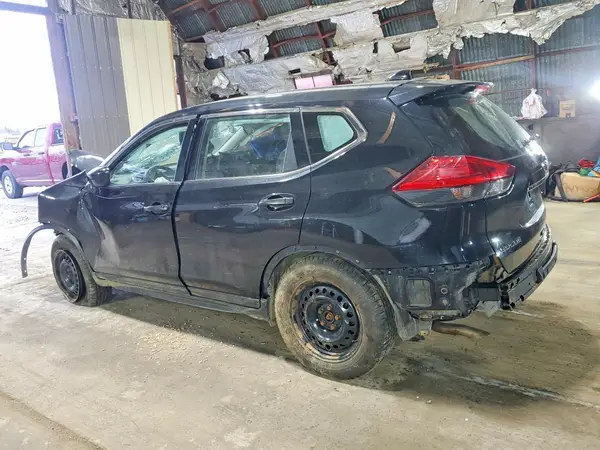 JN8AT2MV3HW008443 2017 NISSAN ROGUE - Image 2