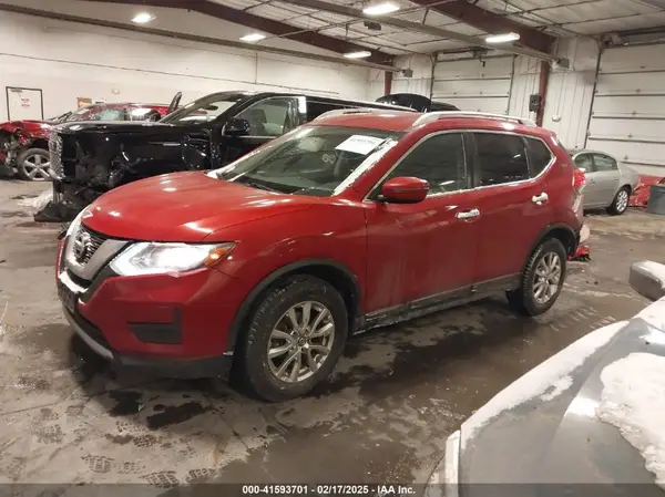 JN8AT2MV3HW009253 2017 NISSAN ROGUE - Image 2