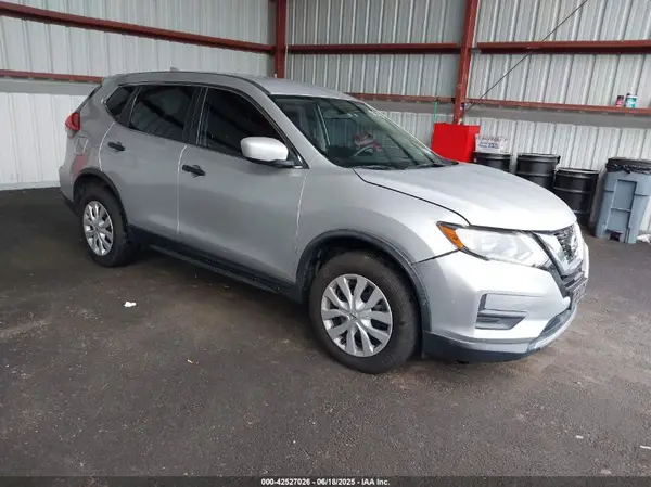 JN8AT2MV3HW012296 2017 NISSAN ROGUE - Image 1