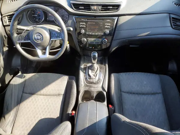 JN8AT2MV3HW013996 2017 NISSAN ROGUE - Image 8
