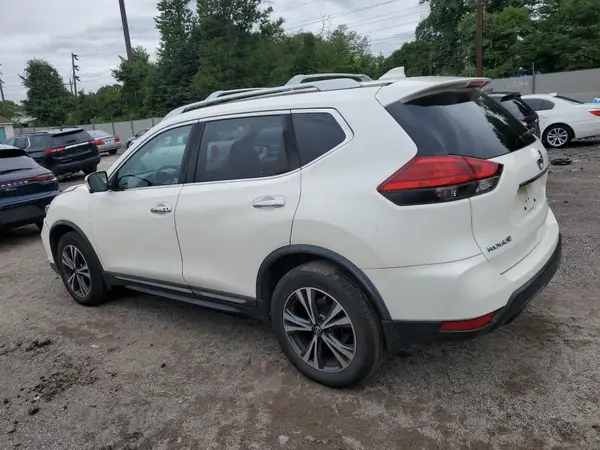 JN8AT2MV3HW014775 2017 NISSAN ROGUE - Image 2