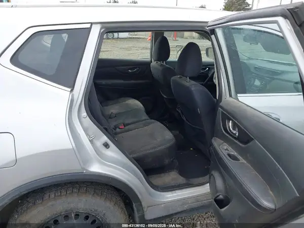 JN8AT2MV3HW016798 2017 NISSAN ROGUE - Image 8