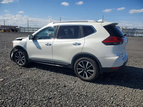 JN8AT2MV3HW017689 2017 NISSAN ROGUE - Image 2