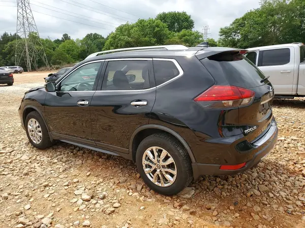 JN8AT2MV3HW018261 2017 NISSAN ROGUE - Image 2