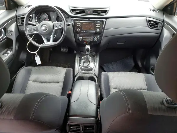JN8AT2MV3HW018261 2017 NISSAN ROGUE - Image 8