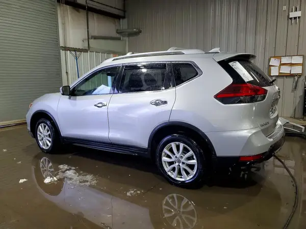 JN8AT2MV3HW020415 2017 NISSAN ROGUE - Image 2