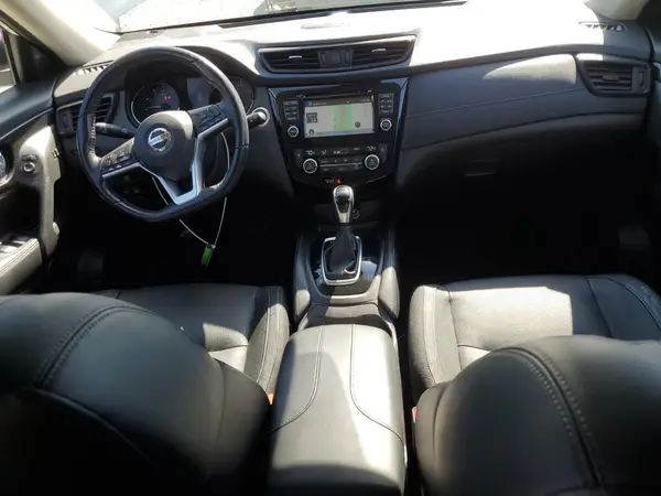 JN8AT2MV3HW020687 2017 NISSAN ROGUE - Image 8