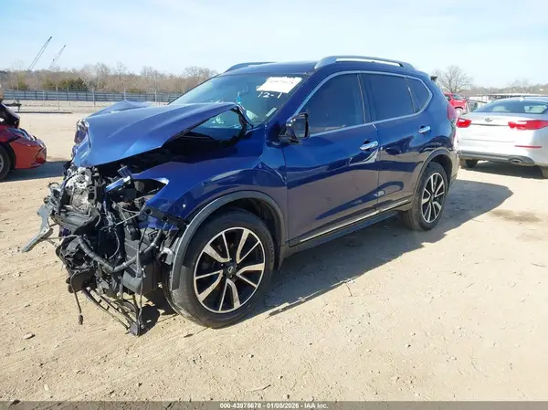 JN8AT2MV3HW021094 2017 NISSAN ROGUE - Image 2