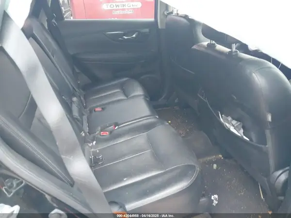 JN8AT2MV3HW022987 2017 NISSAN ROGUE - Image 8