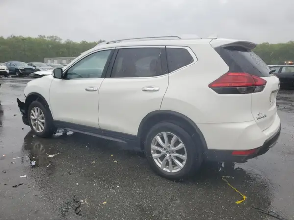JN8AT2MV3HW023959 2017 NISSAN ROGUE - Image 2