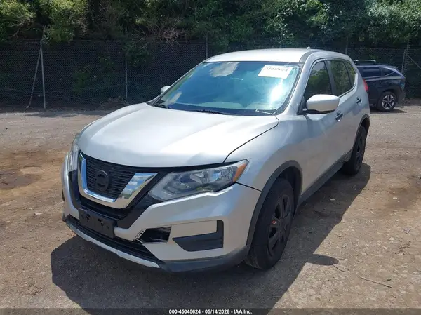 JN8AT2MV3HW024822 2017 NISSAN ROGUE - Image 2