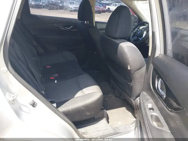 JN8AT2MV3HW024822 2017 NISSAN ROGUE - Image 8