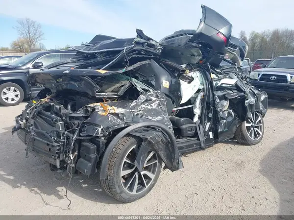 JN8AT2MV3HW024982 2017 NISSAN ROGUE - Image 2
