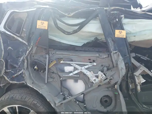 JN8AT2MV3HW024982 2017 NISSAN ROGUE - Image 8