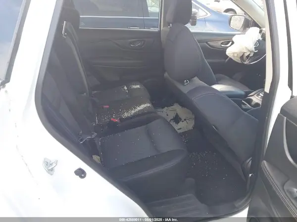 JN8AT2MV3HW027817 2017 NISSAN ROGUE - Image 8