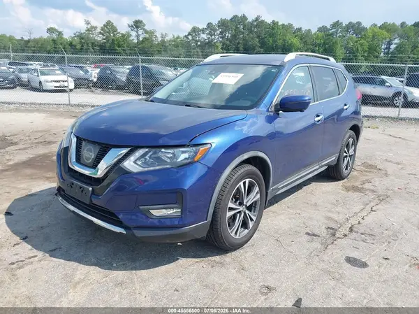 JN8AT2MV3HW027848 2017 NISSAN ROGUE - Image 2