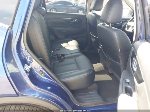 JN8AT2MV3HW027848 2017 NISSAN ROGUE - Image 8