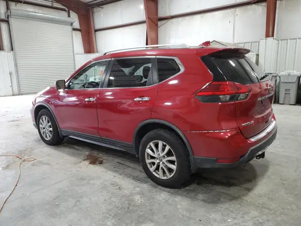 JN8AT2MV3HW251217 2017 NISSAN ROGUE - Image 2