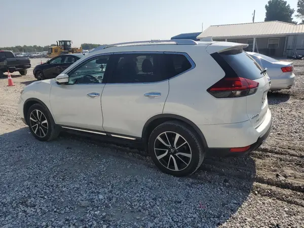 JN8AT2MV3HW251556 2017 NISSAN ROGUE - Image 2