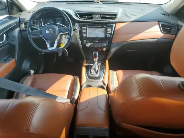 JN8AT2MV3HW251556 2017 NISSAN ROGUE - Image 8