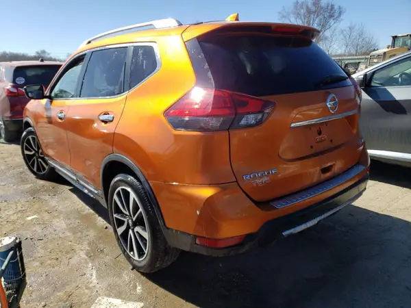 JN8AT2MV3HW252335 2017 NISSAN ROGUE - Image 1