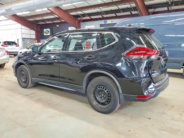 JN8AT2MV3HW252528 2017 NISSAN ROGUE - Image 2