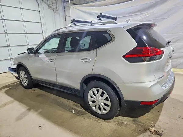 JN8AT2MV3HW253789 2017 NISSAN ROGUE - Image 2