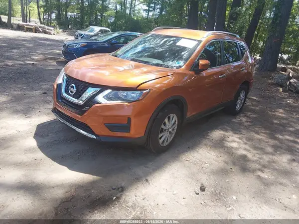 JN8AT2MV3HW256241 2017 NISSAN ROGUE - Image 2