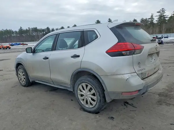 JN8AT2MV3HW257566 2017 NISSAN ROGUE - Image 2
