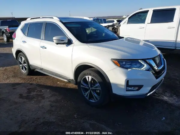 JN8AT2MV3HW258183 2017 NISSAN ROGUE - Image 1