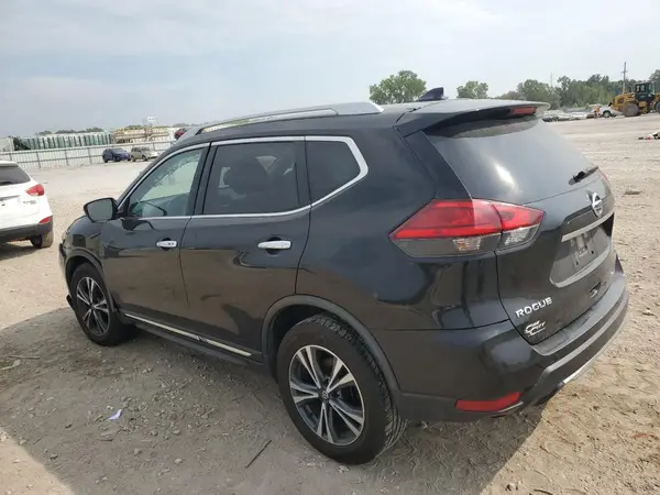 JN8AT2MV3HW260936 2017 NISSAN ROGUE - Image 2