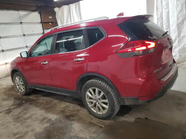 JN8AT2MV3HW262119 2017 NISSAN ROGUE - Image 2