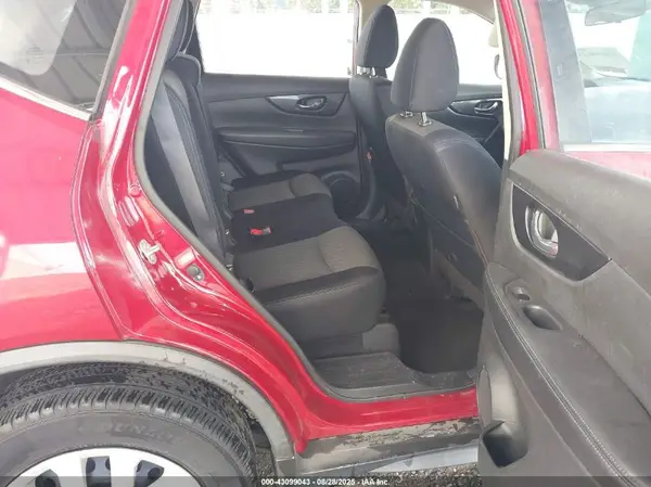 JN8AT2MV3HW262217 2017 NISSAN ROGUE - Image 8