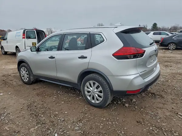 JN8AT2MV3HW262590 2017 NISSAN ROGUE - Image 2