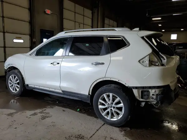 JN8AT2MV3HW263402 2017 NISSAN ROGUE - Image 2
