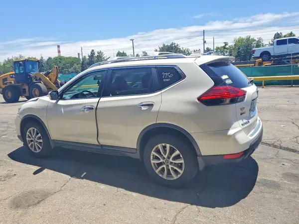 JN8AT2MV3HW264825 2017 NISSAN ROGUE - Image 2