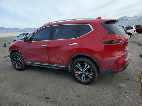 JN8AT2MV3HW265019 2017 NISSAN ROGUE - Image 2