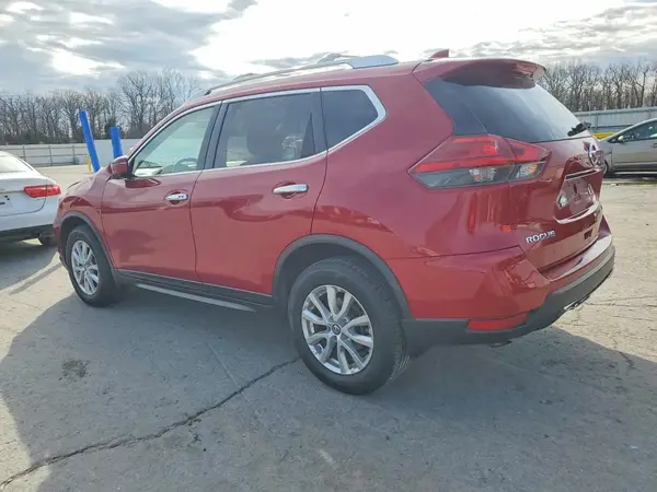 JN8AT2MV3HW266199 2017 NISSAN ROGUE - Image 2