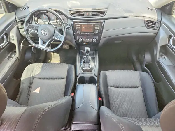 JN8AT2MV3HW266610 2017 NISSAN ROGUE - Image 8