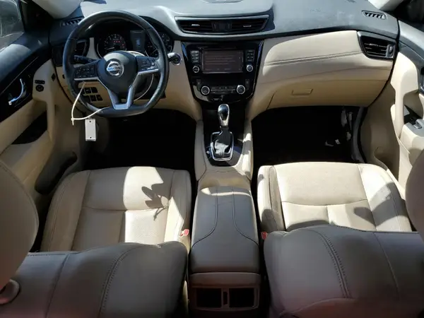 JN8AT2MV3HW270477 2017 NISSAN ROGUE - Image 8