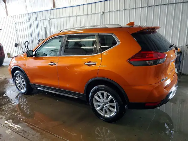 JN8AT2MV3HW270964 2017 NISSAN ROGUE - Image 2