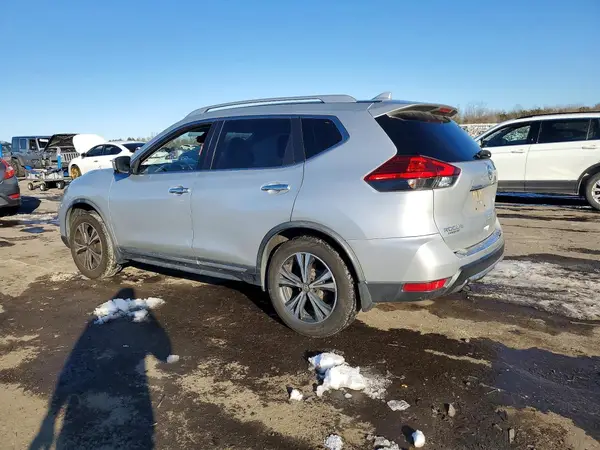 JN8AT2MV3HW273170 2017 NISSAN ROGUE - Image 2