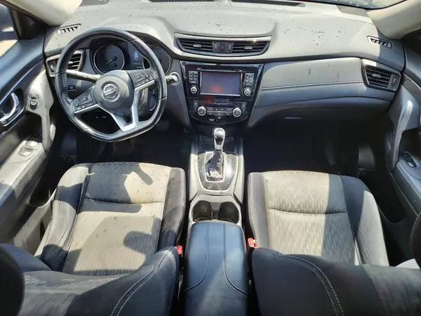JN8AT2MV3HW273797 2017 NISSAN ROGUE - Image 8