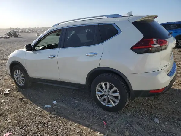 JN8AT2MV3HW273945 2017 NISSAN ROGUE - Image 2