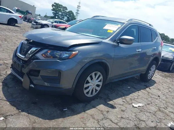 JN8AT2MV3HW274321 2017 NISSAN ROGUE - Image 2