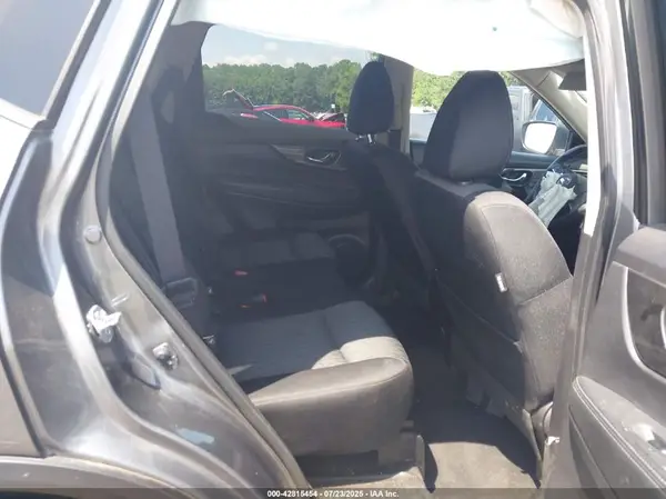 JN8AT2MV3HW274321 2017 NISSAN ROGUE - Image 8