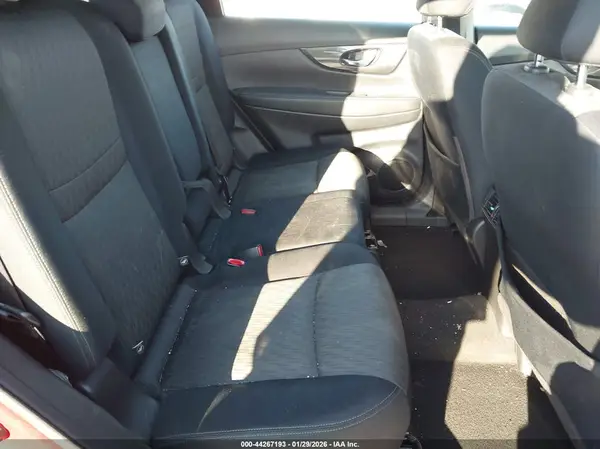 JN8AT2MV3HW276733 2017 NISSAN ROGUE - Image 8